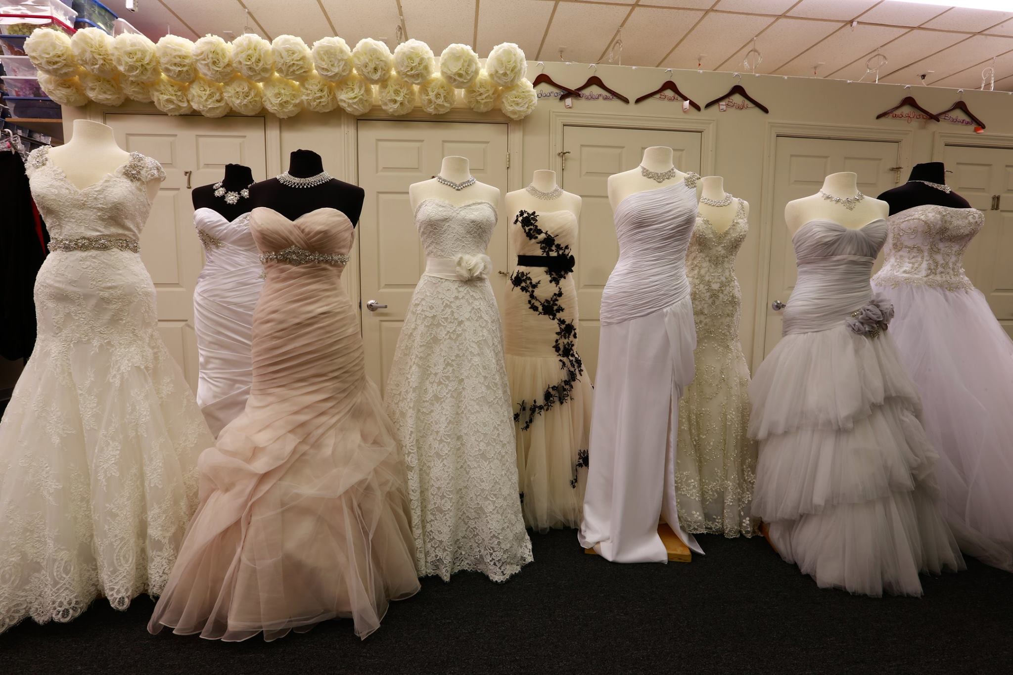 How to Shop for Consignment Wedding Dresses in Minneapolis