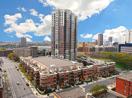 Grant Park Condominiums community image